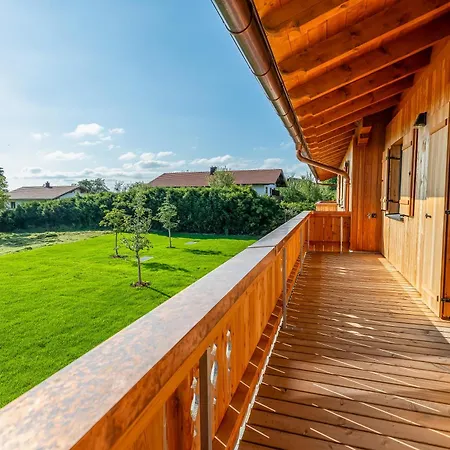 Graf Chiemo - Direkt Am Chiemsee Mit Separatem Seezugang Apartamento