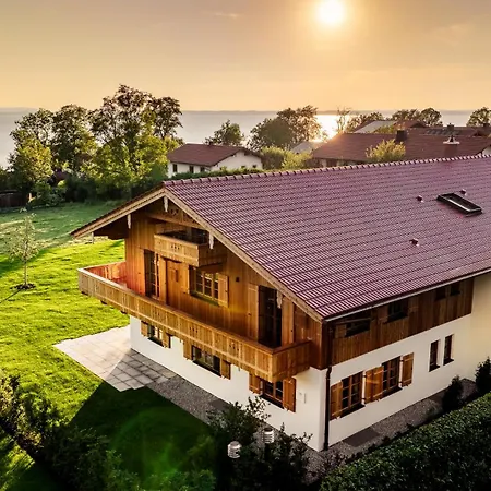 Graf Chiemo - Direkt Am Chiemsee Mit Separatem Seezugang