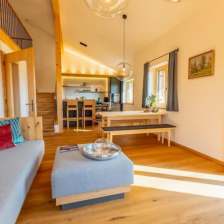 Graf Chiemo - Direkt Am Chiemsee Mit Separatem Seezugang Apartamento Chieming