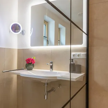 Apartamento Graf Chiemo - Direkt Am Chiemsee Mit Separatem Seezugang *