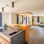 Graf Chiemo - Direkt Am Chiemsee Mit Separatem Seezugang Apartment