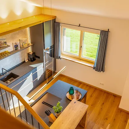 Apartment Graf Chiemo - Direkt Am Chiemsee Mit Separatem Seezugang Chieming