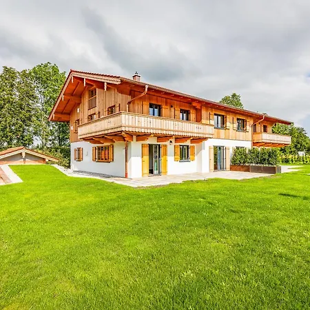 Graf Chiemo - Direkt Am Chiemsee Mit Separatem Seezugang Apartmán