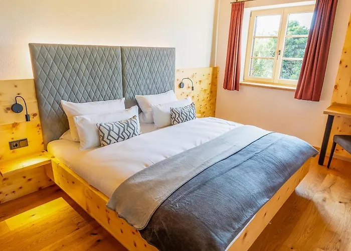 Graf Chiemo - Direkt Am Chiemsee Mit Separatem Seezugang Apartmán
