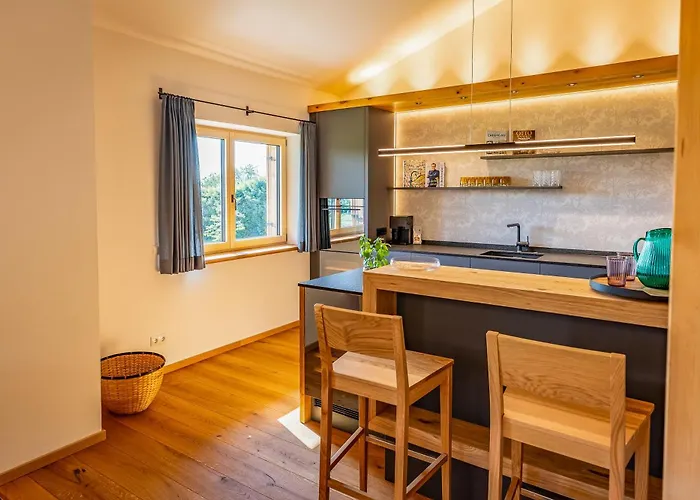 Graf Chiemo - Direkt Am Chiemsee Mit Separatem Seezugang Apartmán