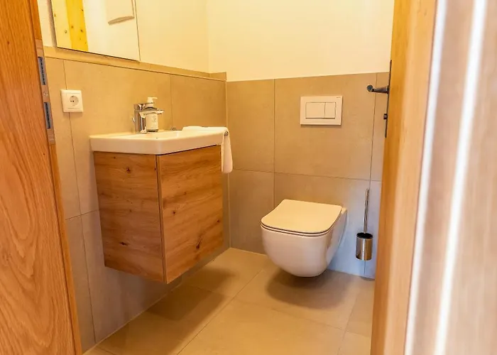 Graf Chiemo - Direkt Am Chiemsee Mit Separatem Seezugang Apartmán *