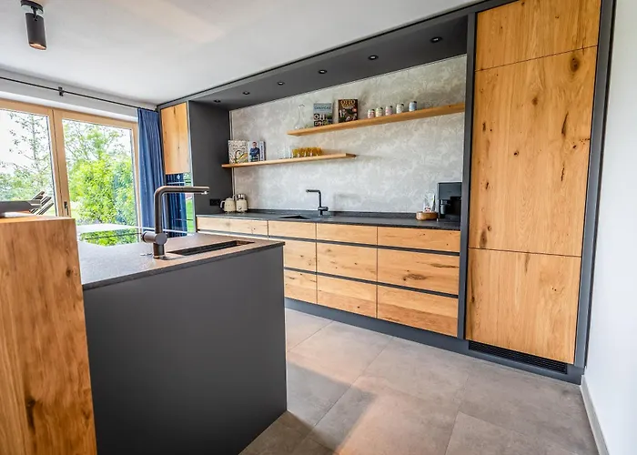 Graf Chiemo - Direkt Am Chiemsee Mit Separatem Seezugang Apartmán *